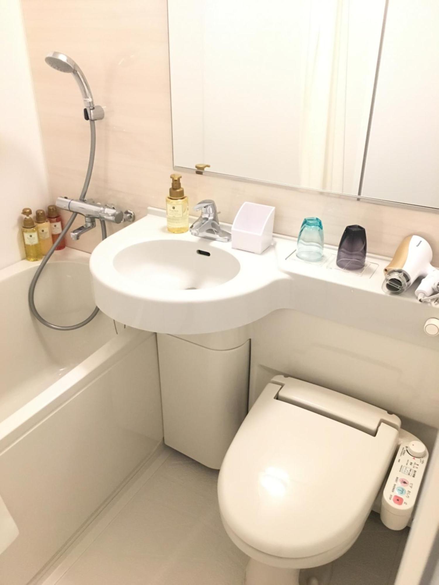 Via Inn Shin Osaka Shomenguchi Екстериор снимка